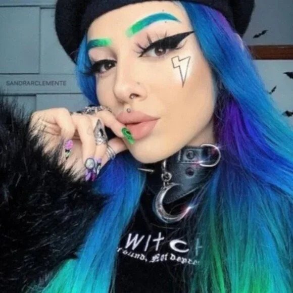 🆕️🆑 Gothic Leather Choker With Crescent Moon Pendant Metal D-Rings Adjustable - Picture 2 of 13